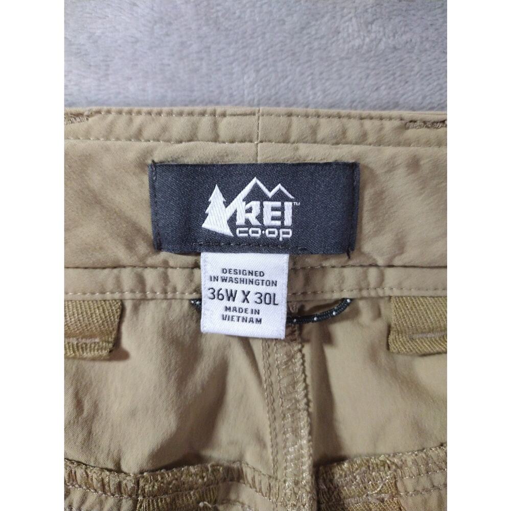Rei Co-op Cargo Pants Mens 36x30 Relaxed Fit Convertible Roll Hiking Gorpcore - Picture 3 of 14